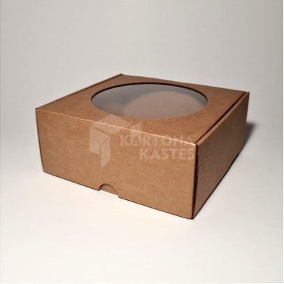 18.5 x 18 x 8 cm - kartona kastes ar logu